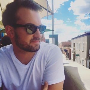 Meet your Posher, Jonathan